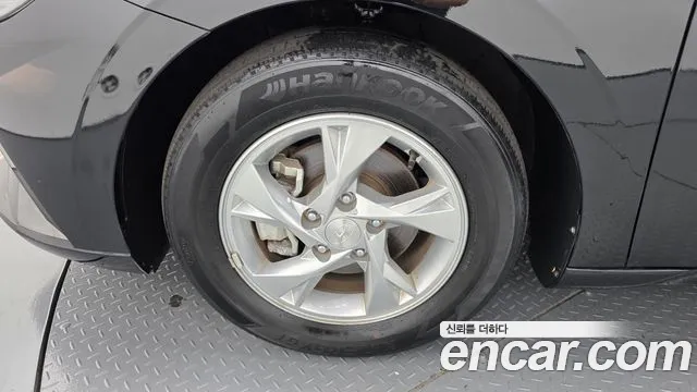 Hyundai AVANTE Avante (CN7) — Фото автомобиля 21