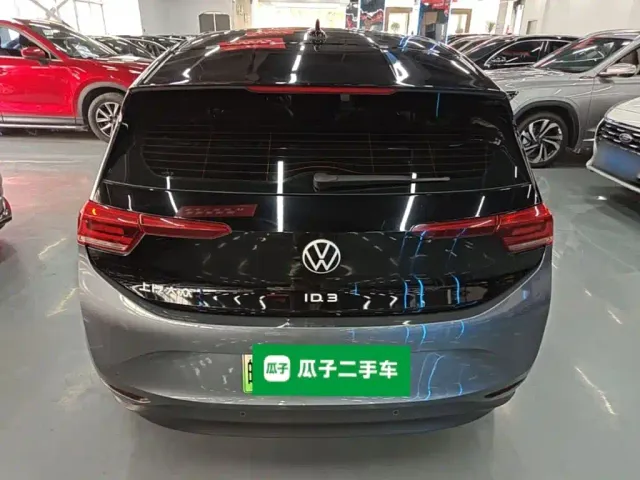 Volkswagen ID.3 — Фото автомобиля 5