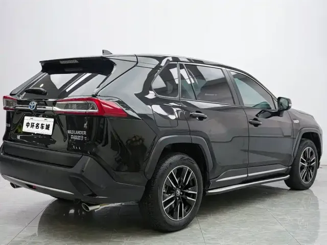 Toyota Wildlander — Фото автомобиля 17