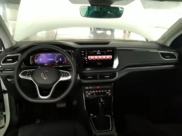 Volkswagen Tharu — Фото автомобиля 9