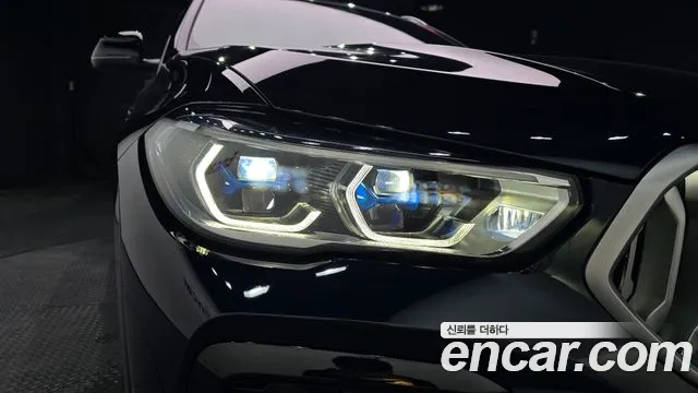 BMW X6 xDrive40i M Sport — Фото автомобиля 22