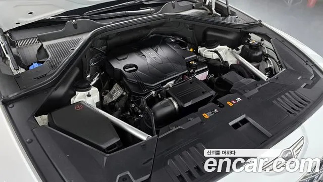 Фотография автомобиля — Genesis GV80 2.5T Бензин AWD