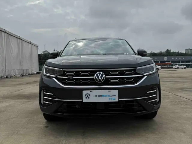 Volkswagen Tayron — Фото автомобиля 2