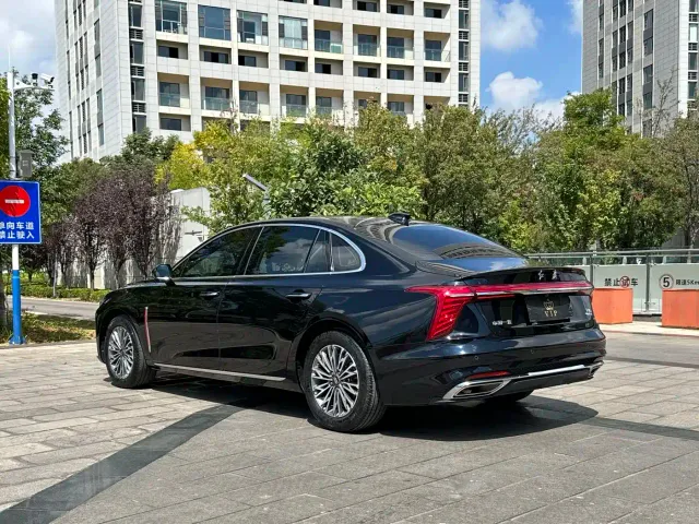 Hongqi H5 — Фото автомобиля 8