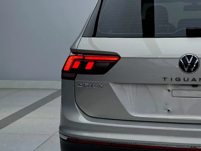 Volkswagen Tiguan L — Фото автомобиля 19