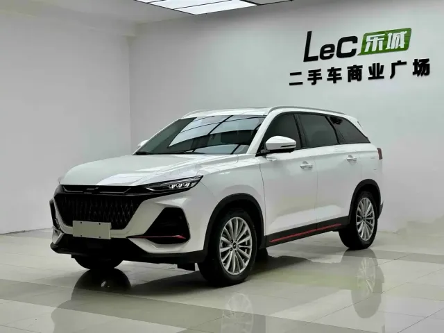 Фотография автомобиля — Changan X7 Plus