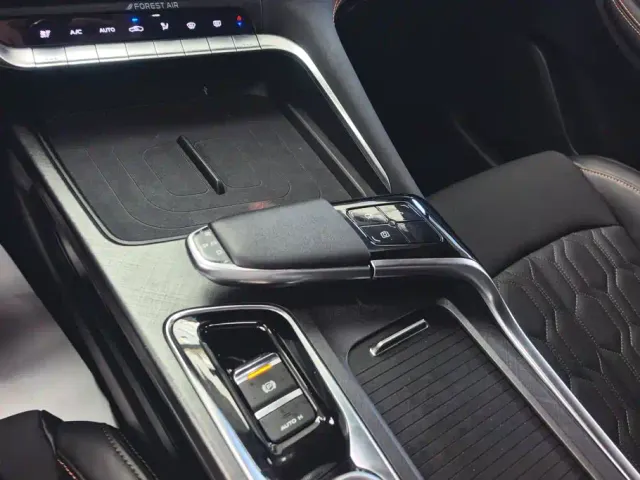 Changan UNI-T — Фото автомобиля 16