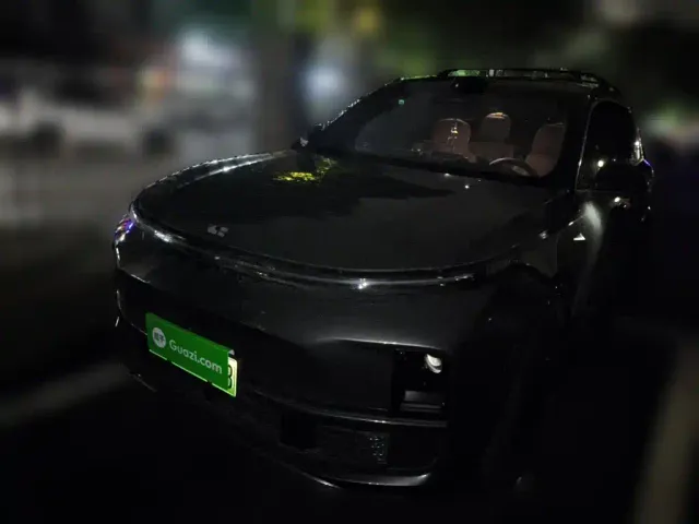 Фотография автомобиля — Li Auto L8