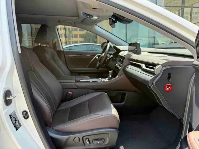Lexus RX — Фото автомобиля 6