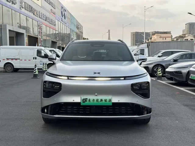 Фотография автомобиля — Xpeng G9