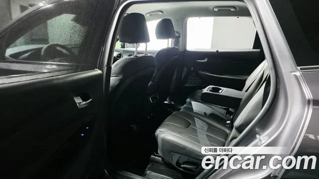 Hyundai Santafe Новый Santa Fe Дизель 2.2 2WD — Фото автомобиля 11