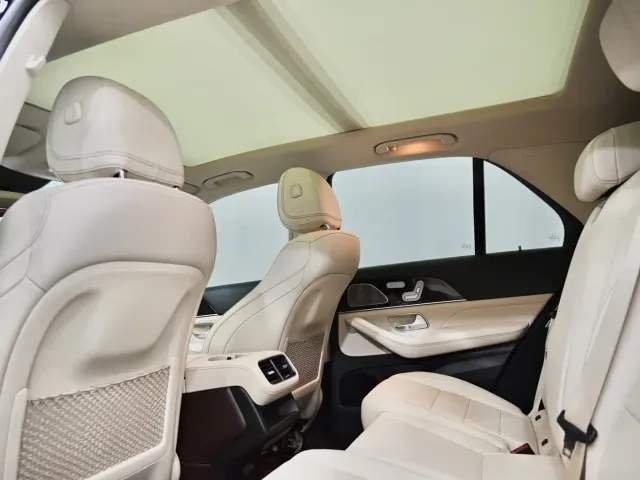 Mercedes-Benz GLE-Class — Фото автомобиля 13