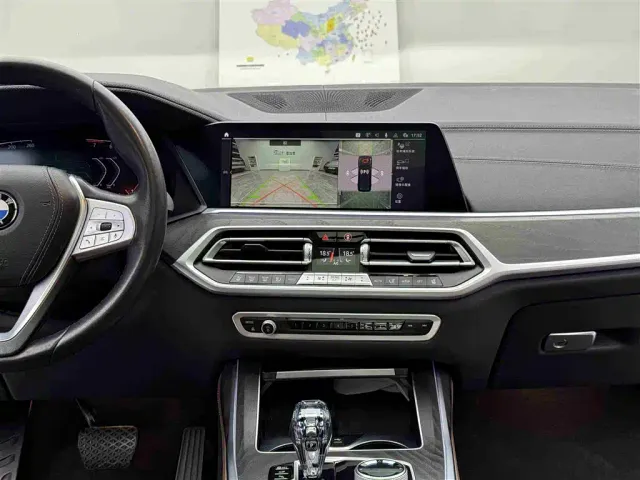 BMW X7 — Фото автомобиля 10