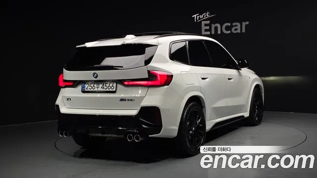 BMW X1 — Фото автомобиля 2