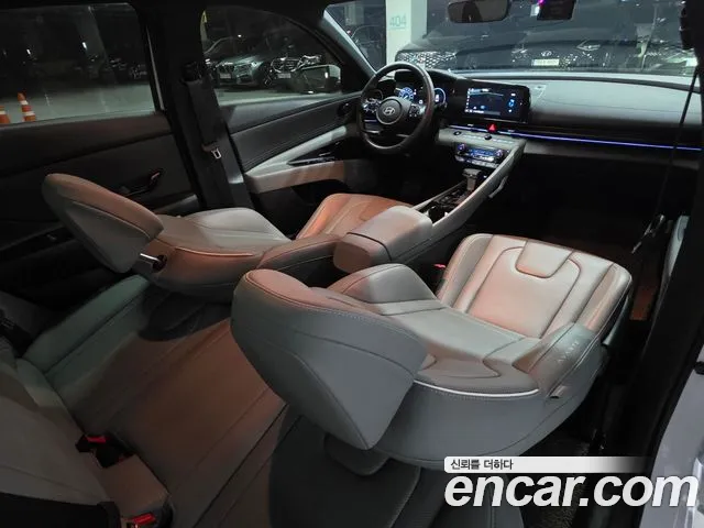 Hyundai AVANTE Новый Avante (CN7) — Фото автомобиля 19