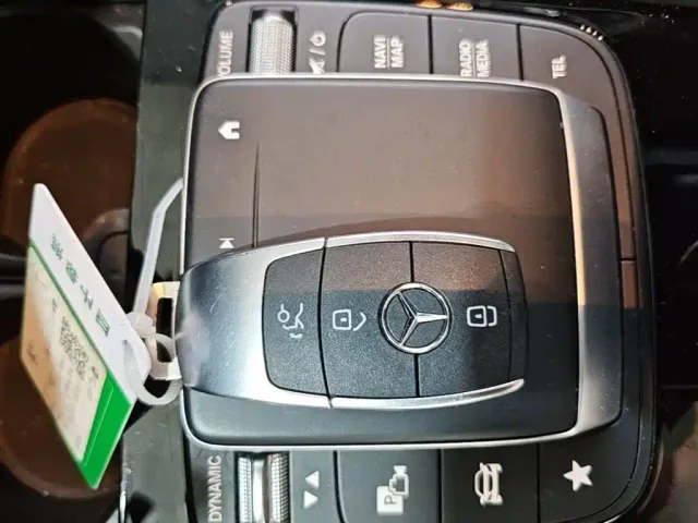 Mercedes-Benz EQB — Фото автомобиля 8