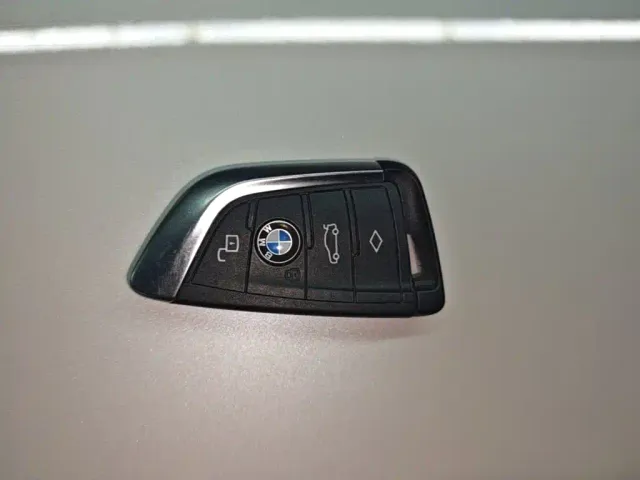 BMW i3 — Фото автомобиля 8
