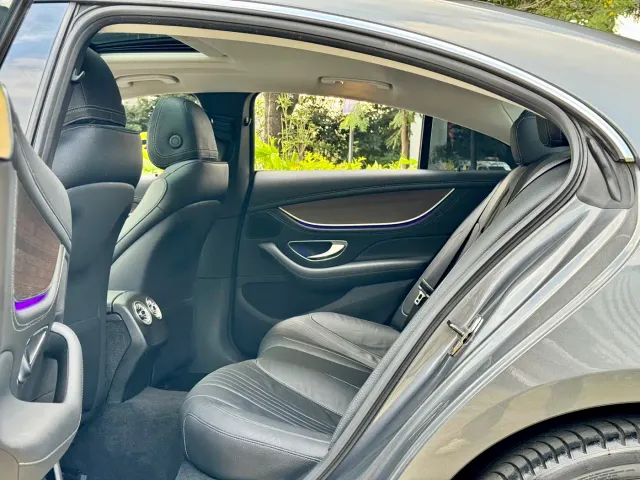Mercedes-Benz CLS-Class — Фото автомобиля 6