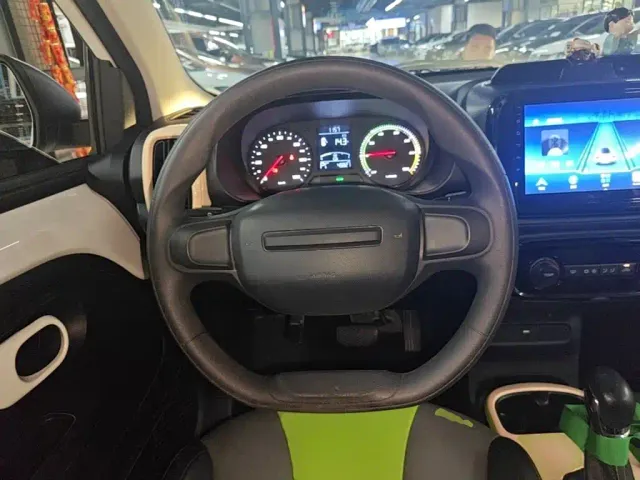 Roewe Clever — Фото автомобиля 10