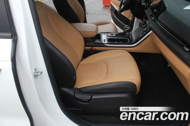 Kia Canival Carnival 4 поколение Бензин 11 мест Prestige — Фото автомобиля 12