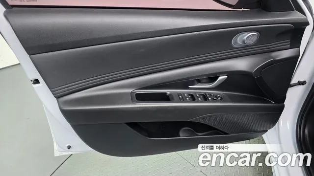 Hyundai Avante CN7 — Фото автомобиля 24