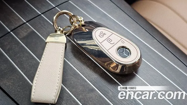 Mercedes-Benz E-Class E-класс W214 E300 4MATIC Exclusive — Фото автомобиля 25