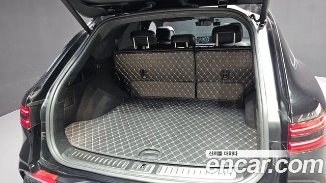 Genesis GV70 2.5T Бензин AWD — Фото автомобиля 8