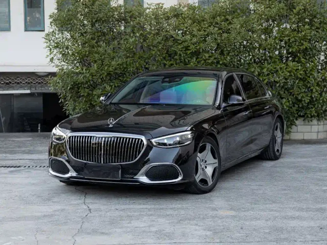 Фотография автомобиля — Mercedes-Benz Maybach S-Class