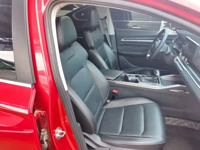 Geely Emgrand — Фото автомобиля 24