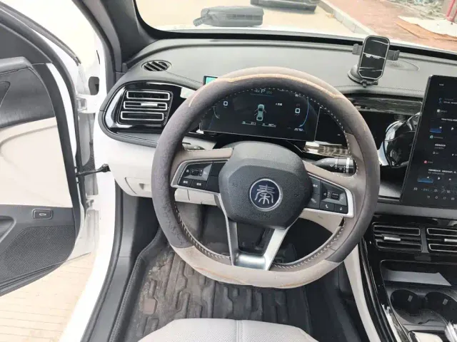 BYD Qin PLUS — Фото автомобиля 6