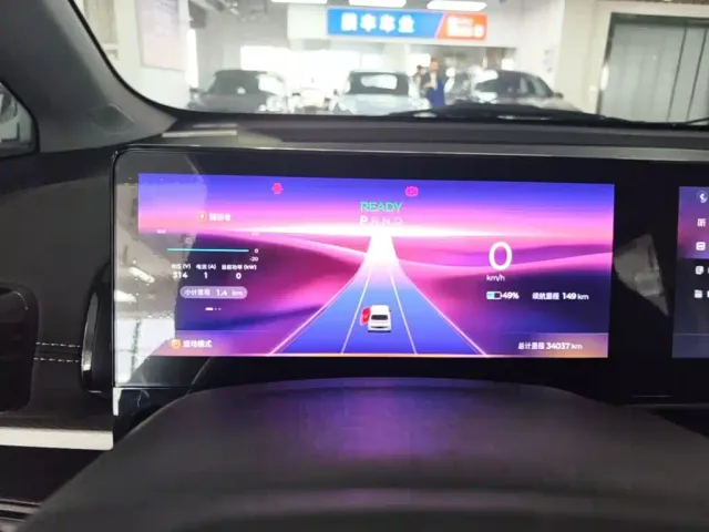 Baojun KiWi EV — Фото автомобиля 11
