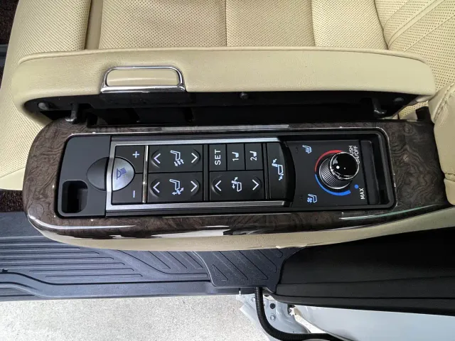 Toyota Vellfire — Фото автомобиля 21