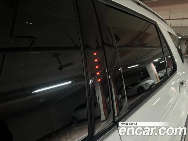 Ford Explorer Explorer 6 поколение 3.0 Platinum 4WD — Фото автомобиля 11