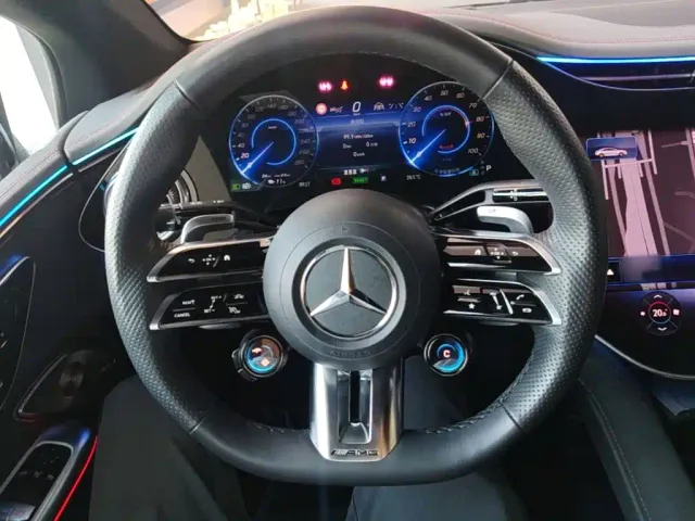 Mercedes-Benz EQE AMG — Фото автомобиля 6