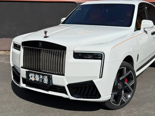Rolls-Royce Cullinan — Фото автомобиля 19