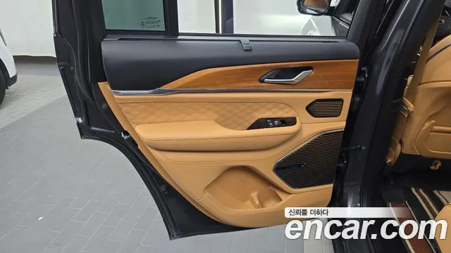 Jeep Cherokee — Фото автомобиля 22