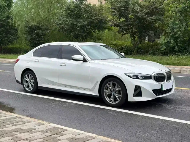 BMW i3 — Фото автомобиля 2