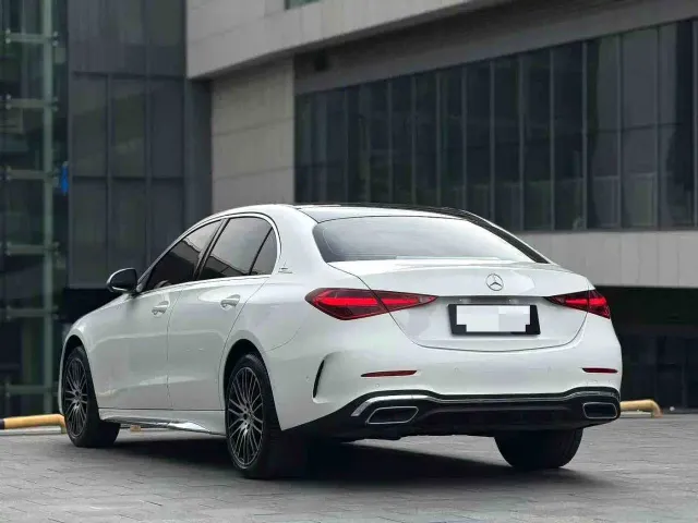Mercedes-Benz C-Class — Фото автомобиля 9