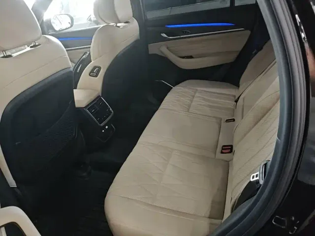 Geely Xingyue L — Фото автомобиля 16