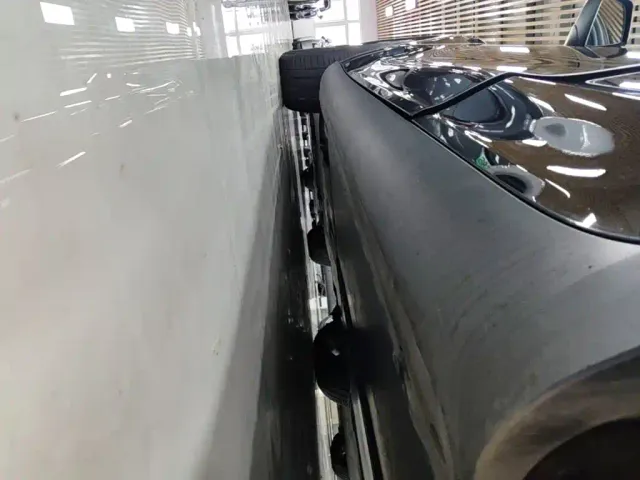 Tesla Model Y — Фото автомобиля 21