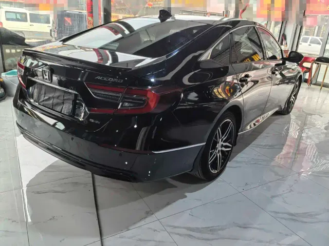 Honda Accord — Фото автомобиля 6