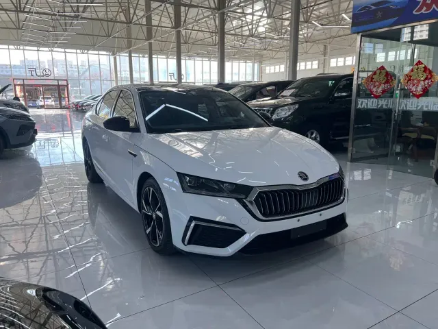 Skoda Octavia — Фото автомобиля 3