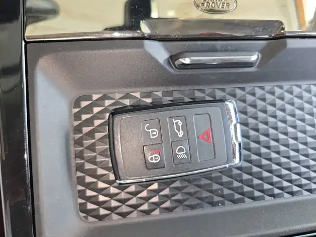 Land Rover Range Rover Evoque — Фото автомобиля 8