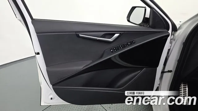 Kia Niro The All New — Фото автомобиля 13
