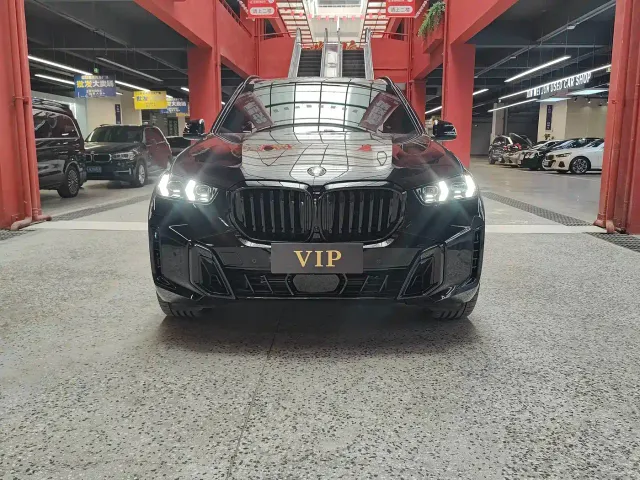 BMW X5 — Фото автомобиля 2