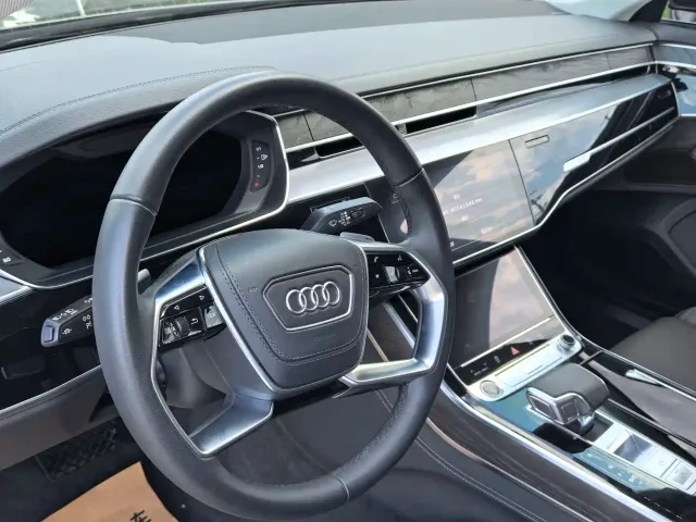 Audi A8 — Фото автомобиля 11