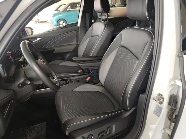 Volkswagen ID.3 — Фото автомобиля 14