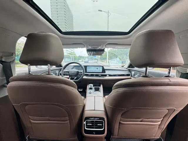 Chery Arrizo 8 — Фото автомобиля 12