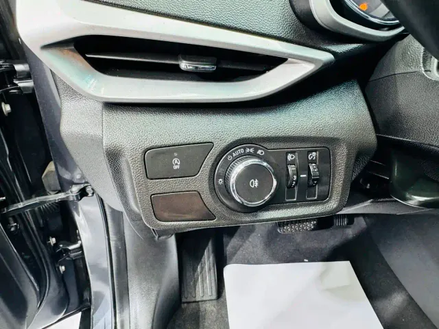 Chevrolet Volando 2020 Mild Hybrid Redline 530T Automatic Premium Edition (5+2 seater) — Фото автомобиля 9