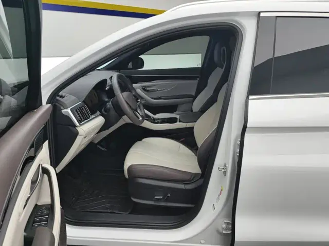 BYD Song PLUS — Фото автомобиля 9